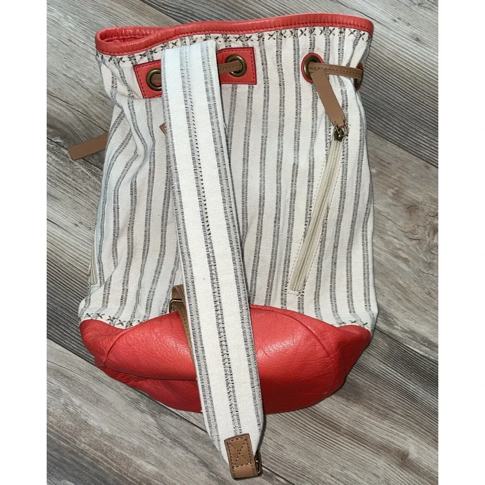 Vintage Fossil‎ Hudson  Sling Backpack Bag Tan & Brown Stripes Cow-Hide Leather